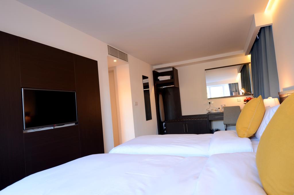Chambre Familiale avec Salle de Bains
